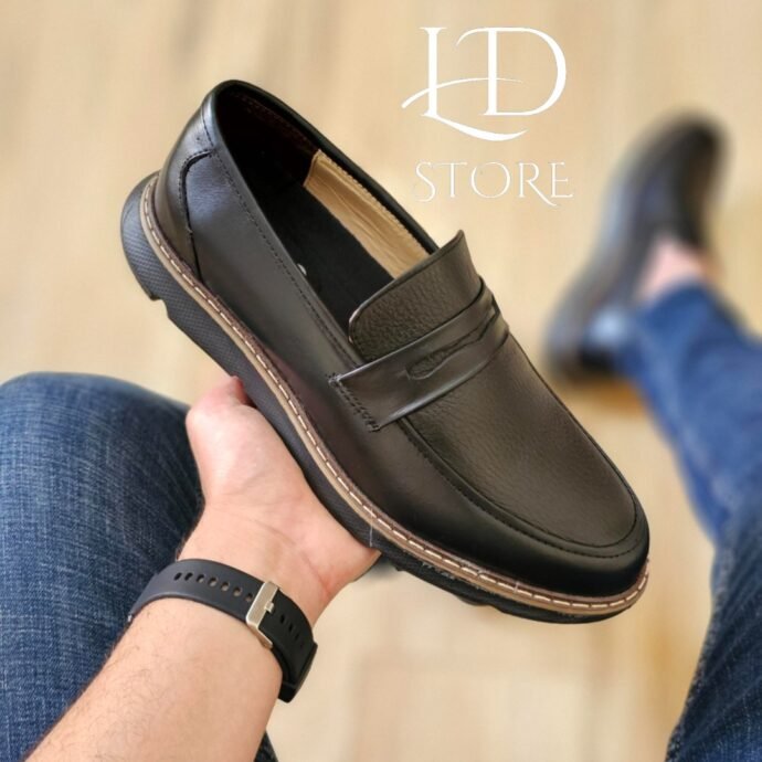 "فخامة في كل خطوة – موكاسا رجالي من الجلد الطبيعي  SPREZZATURA MOCASSIN CRISPE 👞🔥"