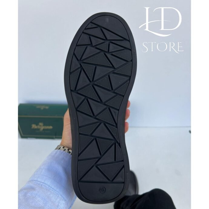 ⁦" صباط سليب أون (Slip-On) من الجلد الطبيعي ... ستيل كلاس✨ وراحة تدوم "⁩ - الصورة ⁦4⁩