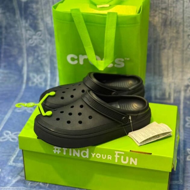 CROCS OFF COURT BLACK BLACK 🖤 Avec Sac et Boite🖤