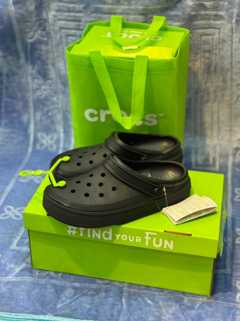 CROCS OFF COURT BLACK BLACK 🖤 Avec Sac et Boite🖤